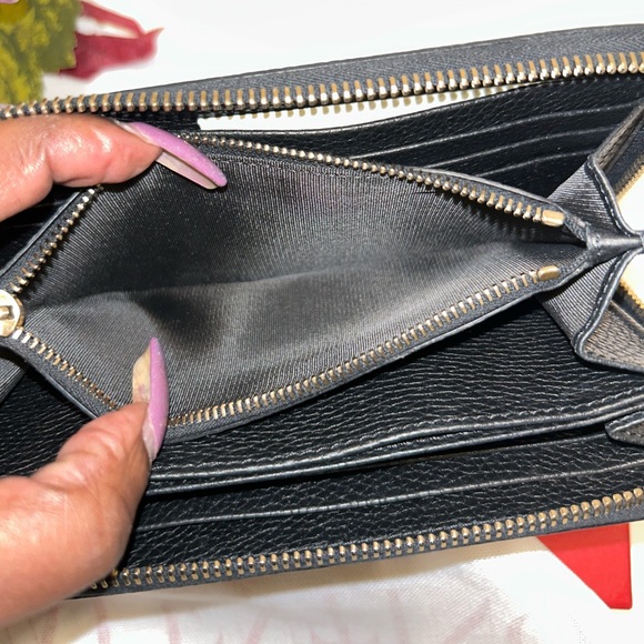 Valentino Rockstud Zip Around Wallet Black Pebbled Leather - Picture 4 of 13